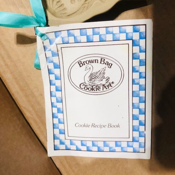 Vintage 1988 Brown Bag Cookie Raggedy Ann Shortbread/Cookie Mold With Tags - Picture 3 of 6